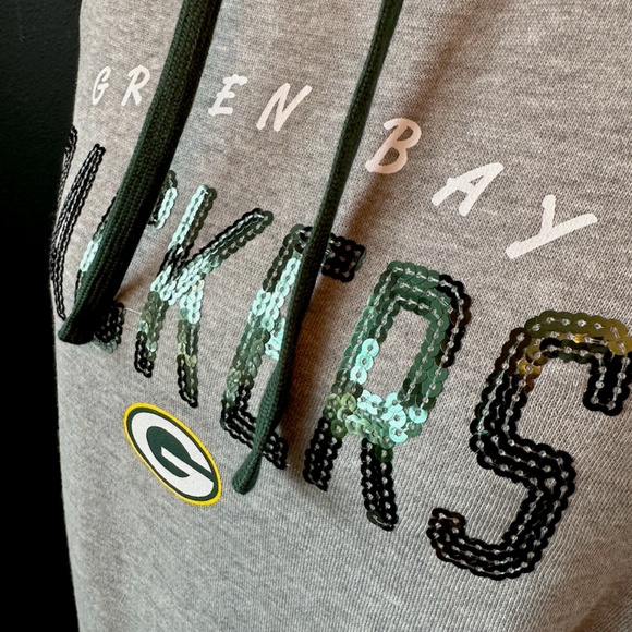 NFL, GREEN BAY PACKERS WOMEN'S GREY HOODED SWEATSHIRT, NWT, Medium - Picture 3 of 13